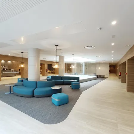 Hotel Macia Sevilla Kubb-2